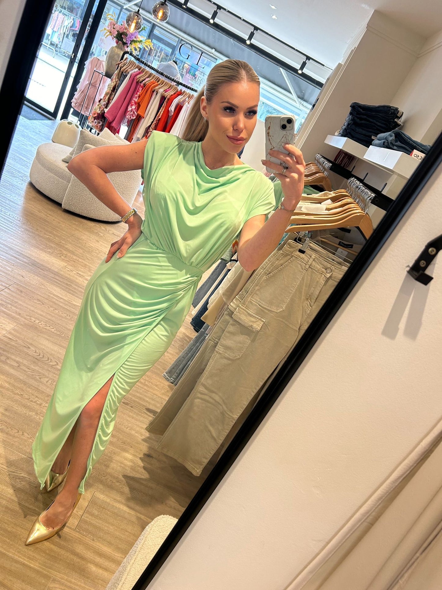 Dress mint