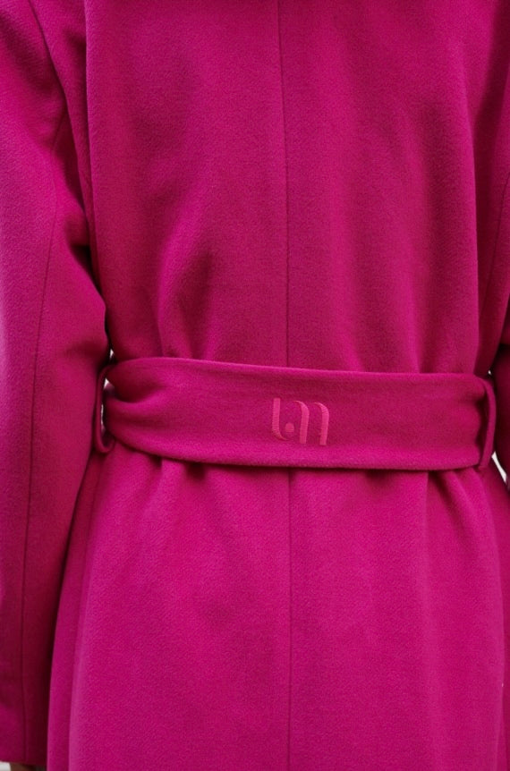 Mantel Lofty Manner Pink