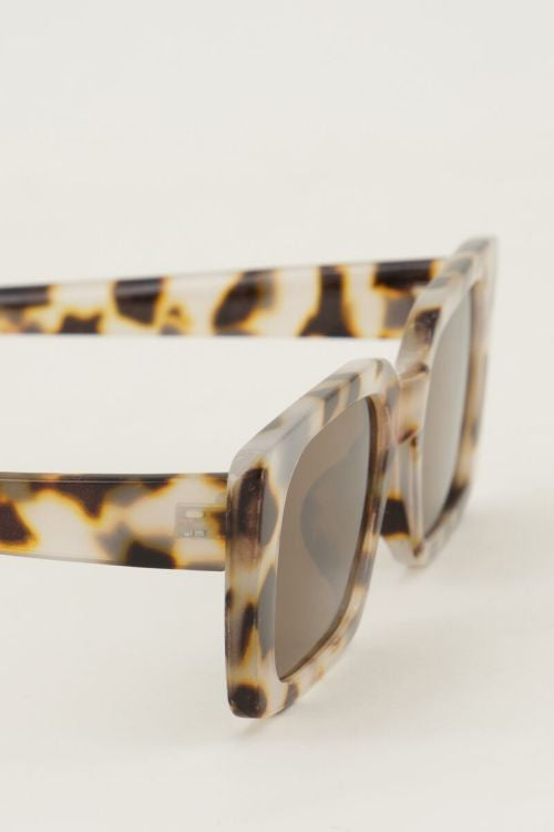 Beige vierkante cat eye zonnebril