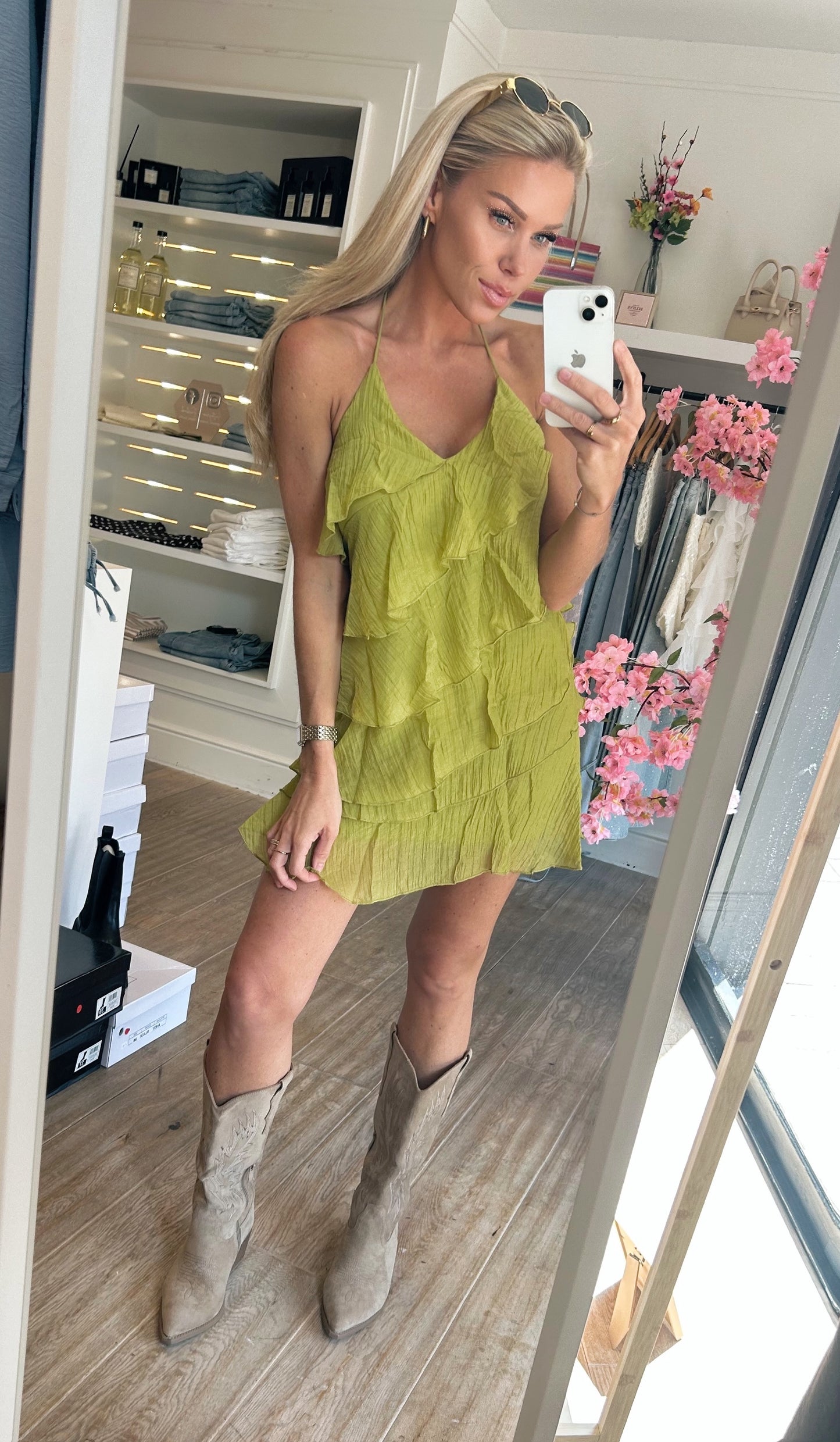 Bella Ruffle Dress Groen