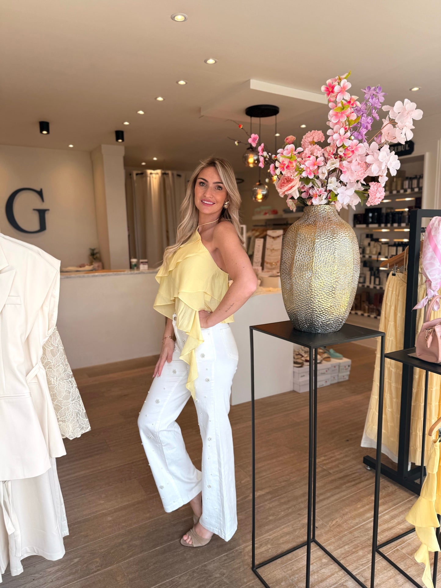 Ruffle top geel