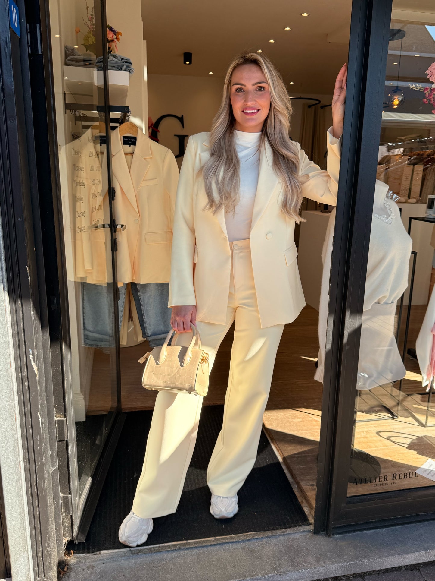 Blazer pastel geel
